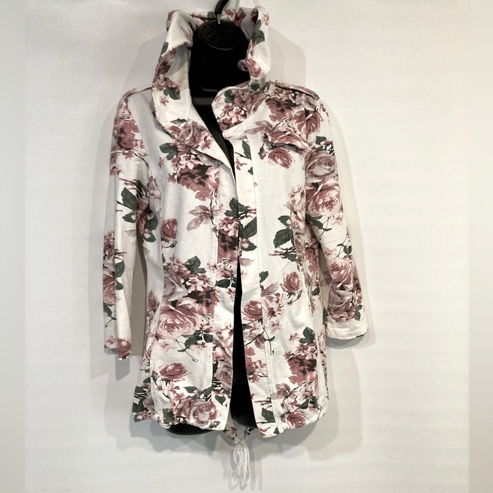 Woman’s Sweatshirt Hooded Tunic with Pockets with Rosy Frolal Print, size OS